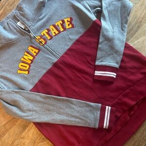 VS Pink Iowa State half zip sz XS